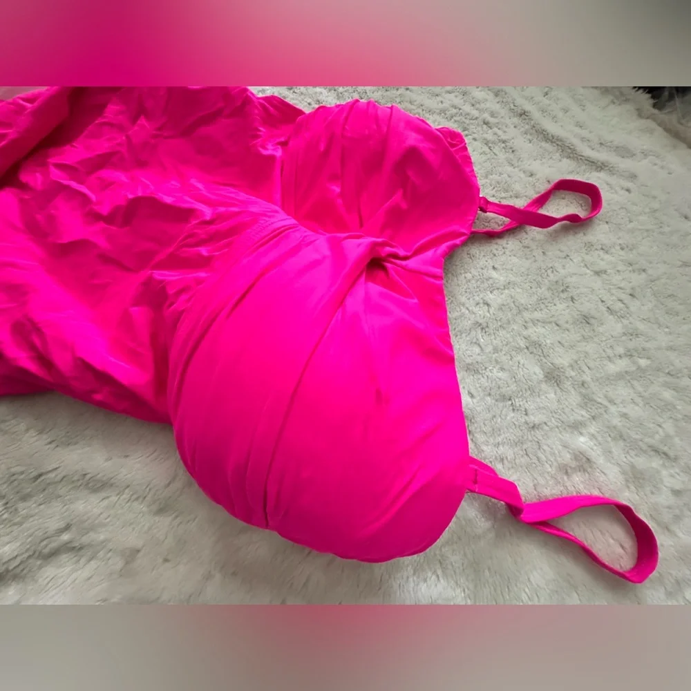 NWT- YONIQUE Retro Slimming Tummy Control One Piece Bathing Suit Pink